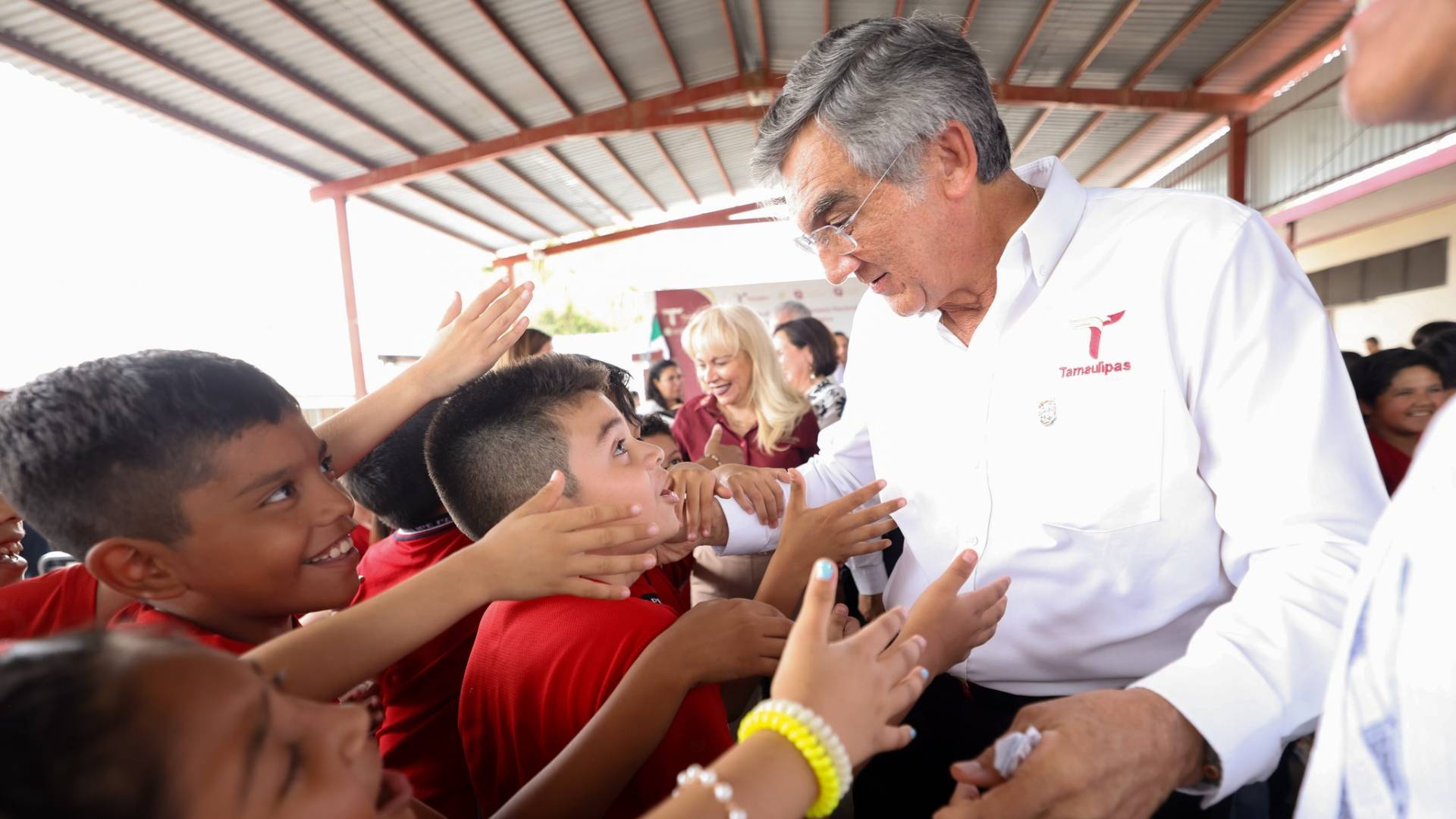 Tamaulipas invierte 2,600 MDP en educación: Américo Villarreal