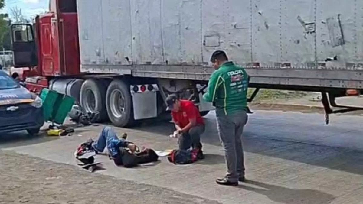 Por maniobra riesgosa, motociclista provoca accidente en Tampico
