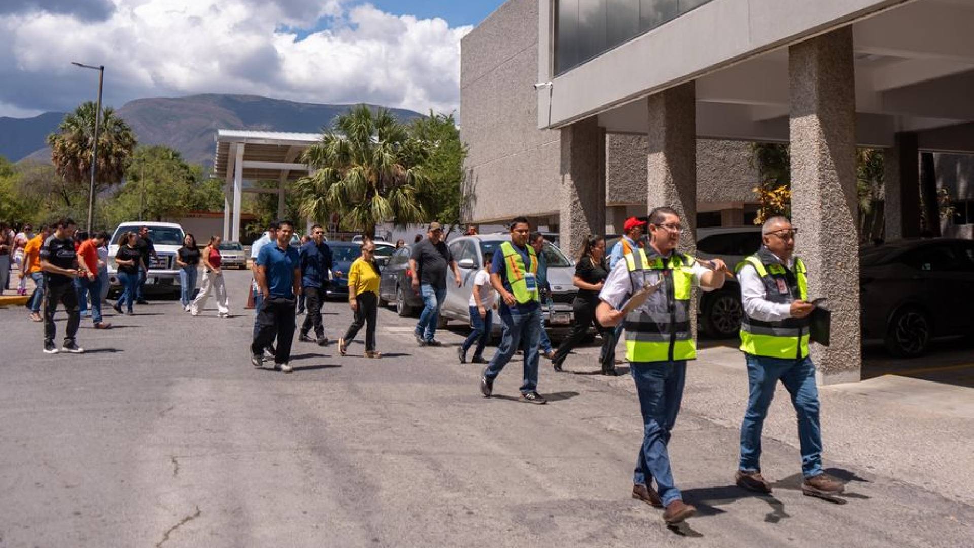 UAT participa en Segundo Simulacro Nacional 2026