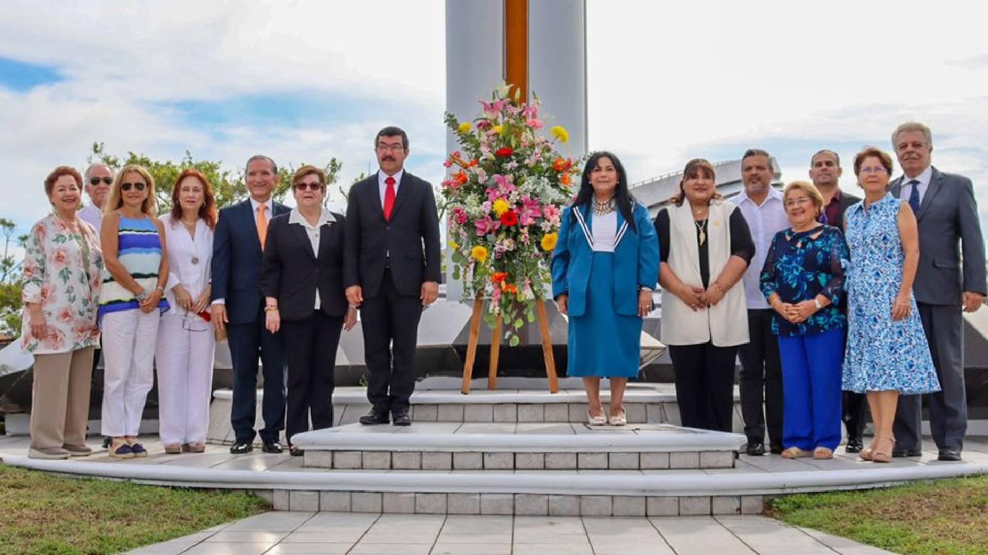 Dámaso Anaya encabeza celebración por los 76 años de la UAT
