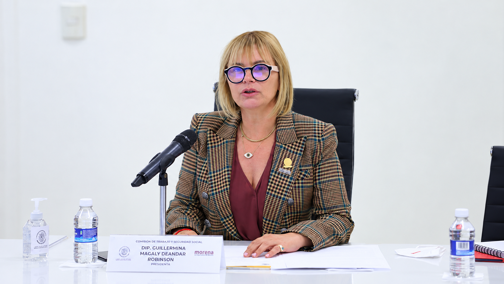 Alcanza “guerra sucia” a Magaly Deandar